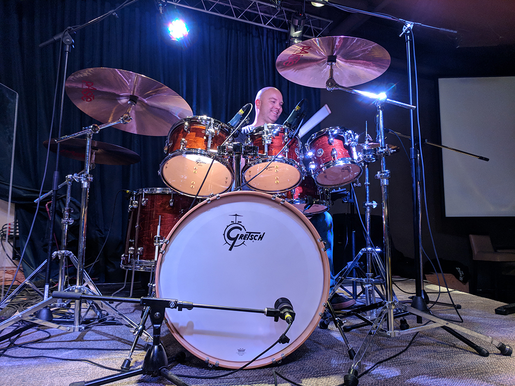 Ripping on the Gretsch kit